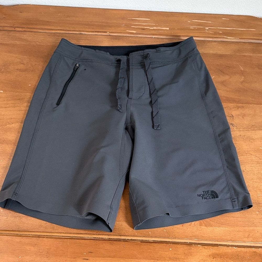 The North Face Men's Dark Gray Athletic Drawstring Shorts Size 30